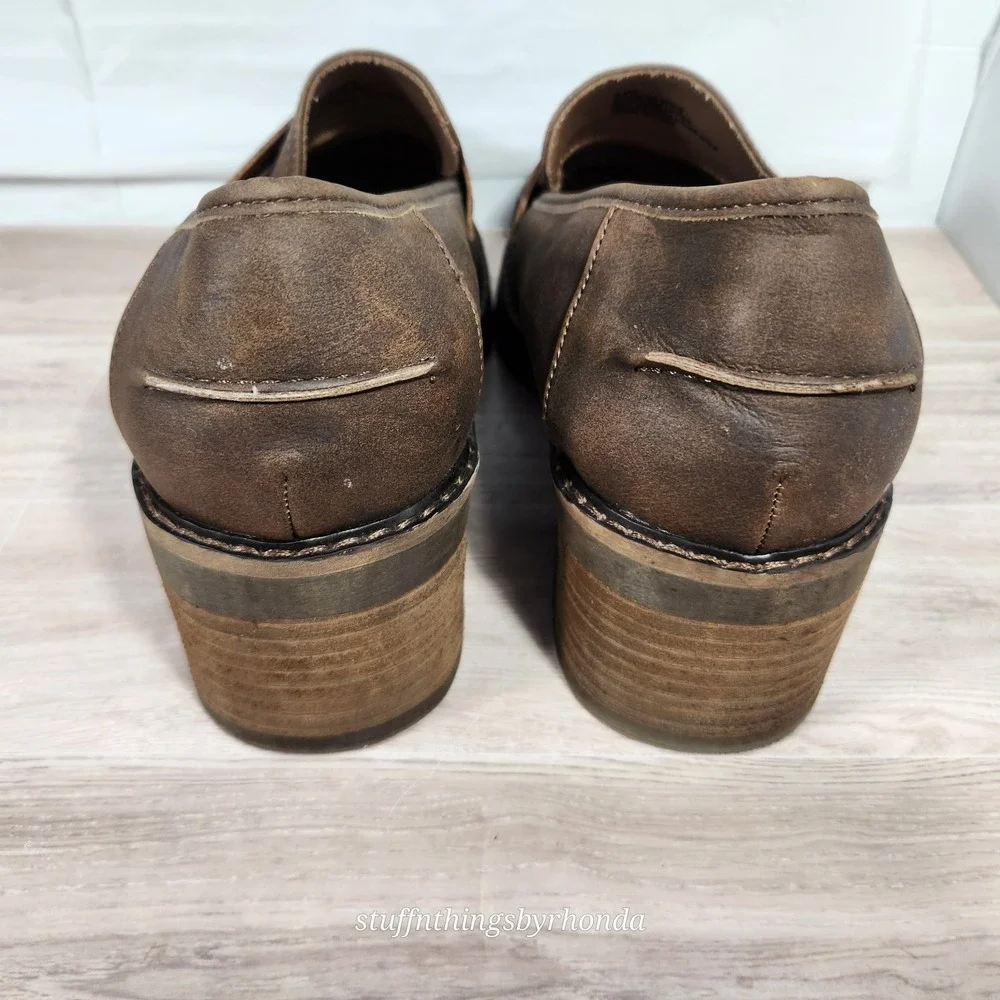 New Without Box Lane Bryant Distressed Brown Penny Loafers Women's‎ 9.5